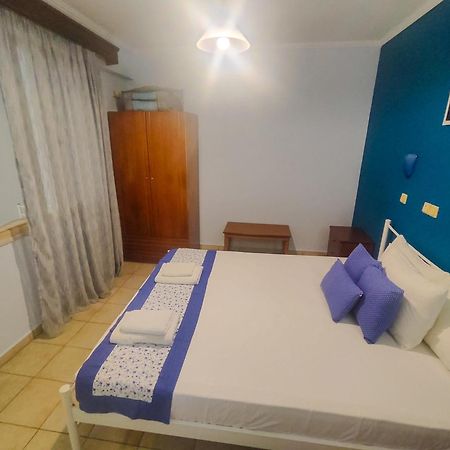Ellinas Hotel Hriszí Amudiá Kültér fotó