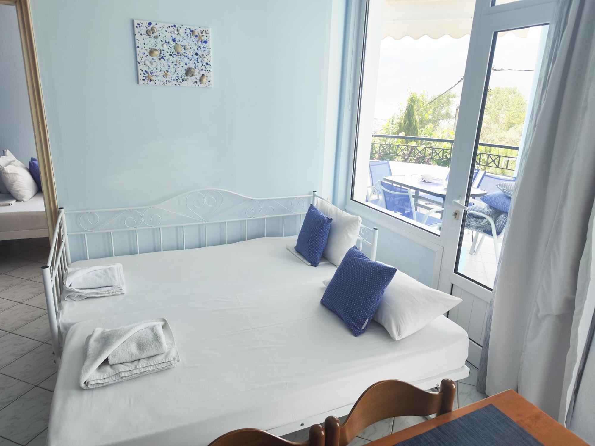 Ellinas Hotel Hriszí Amudiá Kültér fotó